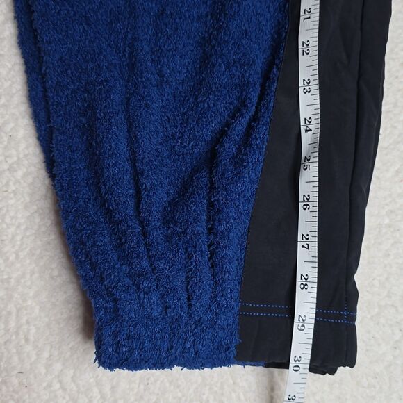 1151 NWT Free People FP Movement Cuddle Up Fleece Pants Joggers Fuzzy Blue - Picture 4 of 8